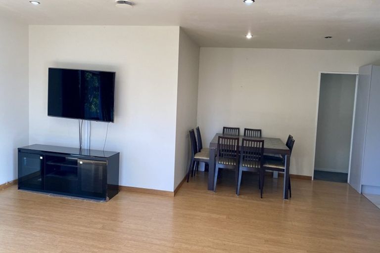 Photo of property in 79a Stanley Road, Glenfield, Auckland, 0629