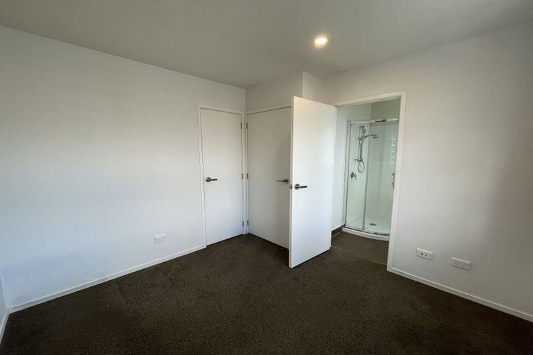 Photo of property in 53u2 May Street, Hamilton East, Hamilton, 3216