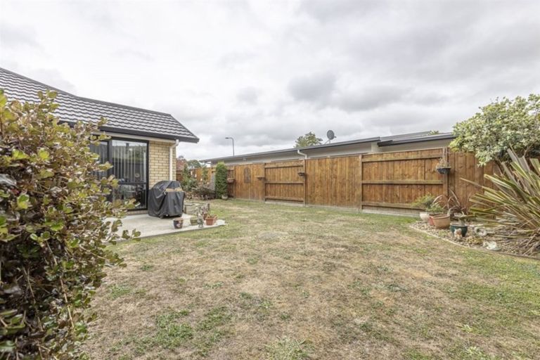 Photo of property in 108 Hillcrest Drive, Kelvin Grove, Palmerston North, 4414