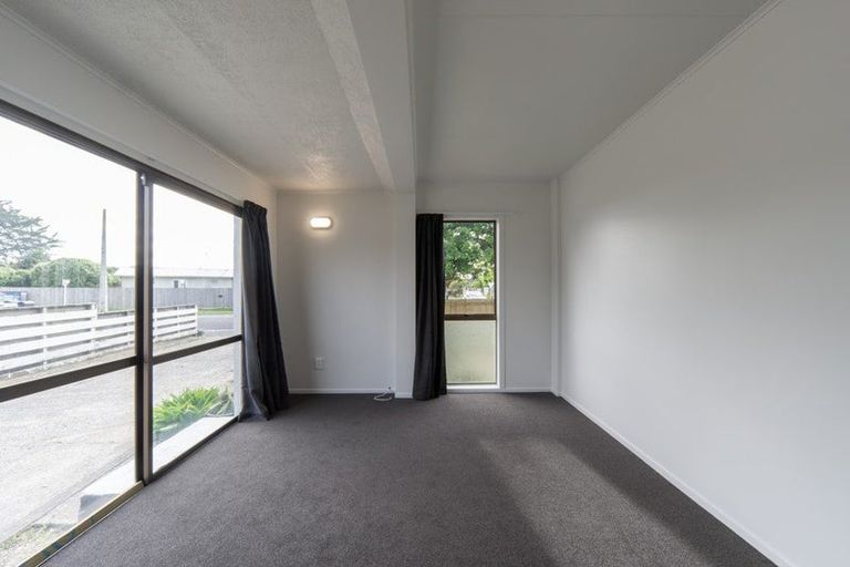 Photo of property in 22 Poaka Avenue, Dinsdale, Hamilton, 3204