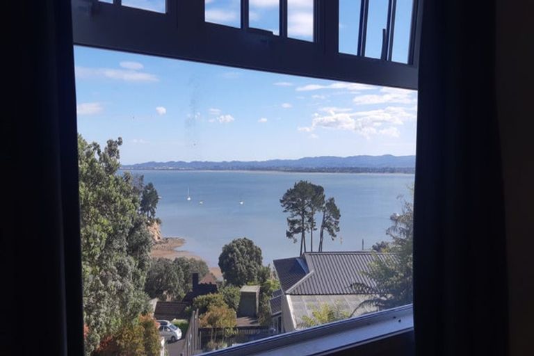 Photo of property in 71b Rosecamp Road, Beach Haven, Auckland, 0626