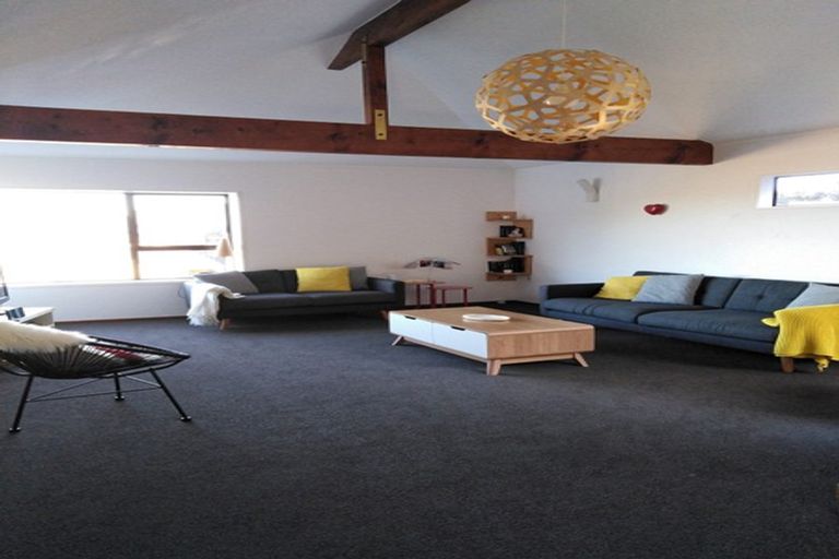 Photo of property in 22 Satara Crescent, Khandallah, Wellington, 6035