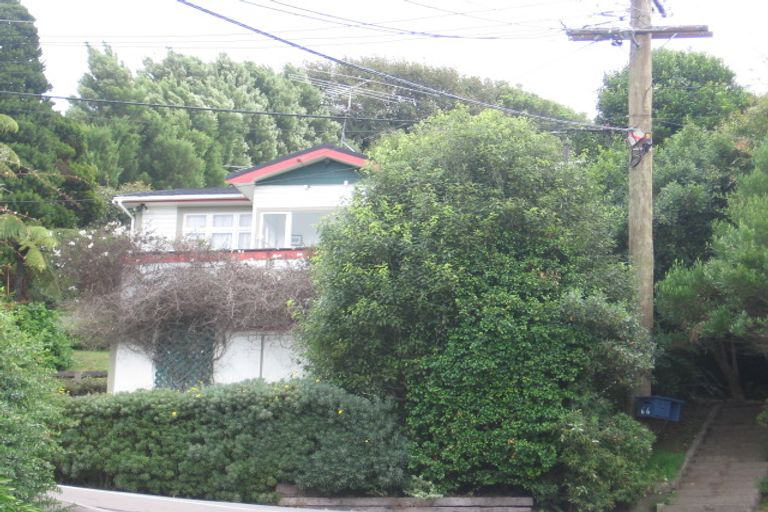 Photo of property in 66f2 Frankmoore Avenue, Johnsonville, Wellington, 6037