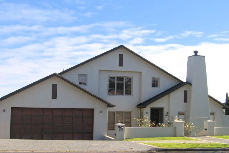 Photo of property in 20 John Brooke Crescent, East Tamaki Heights, Auckland, 2016