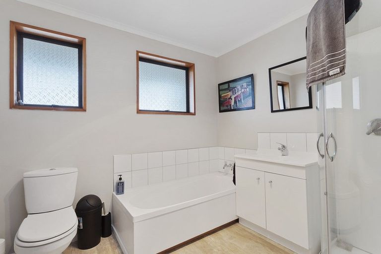 Photo of property in 68 Johns Road, Rangiora, 7400