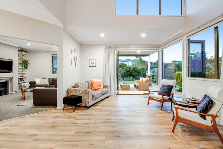 Photo of property in 57 The Ritz, Orewa, 0931
