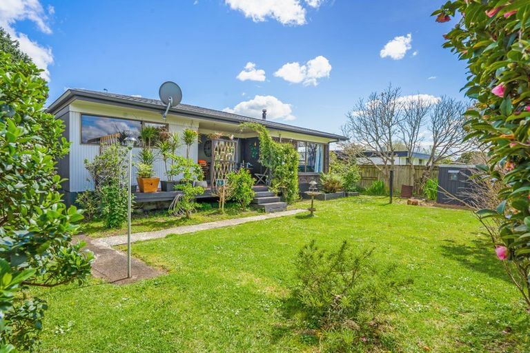 Photo of property in 3 Revell Court, Pukekohe, 2120