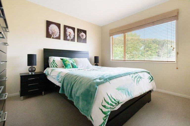 Photo of property in 2 Sissinghurst Court, Bethlehem, Tauranga, 3110