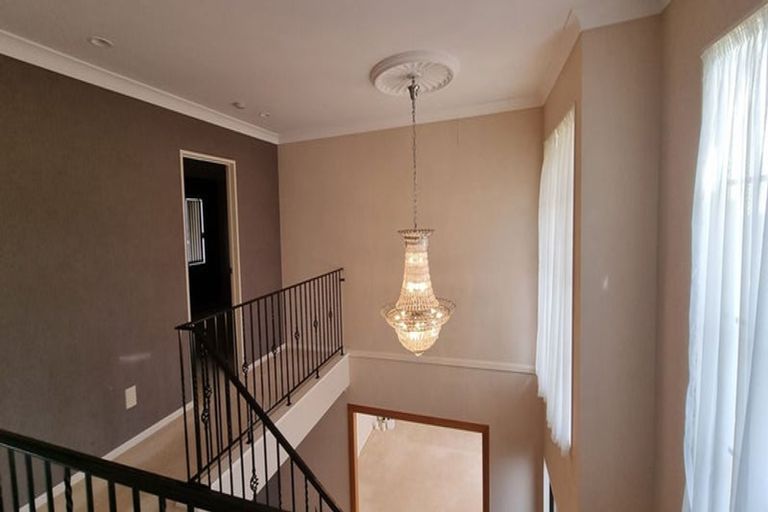 Photo of property in 72 Gracechurch Drive, Flat Bush, Auckland, 2016