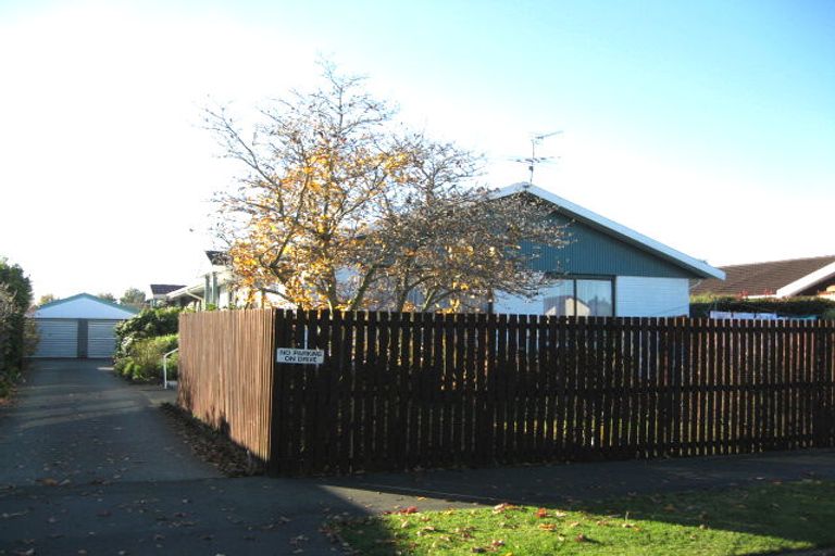 Photo of property in 26 Greenock Street, Redwood, Christchurch, 8051