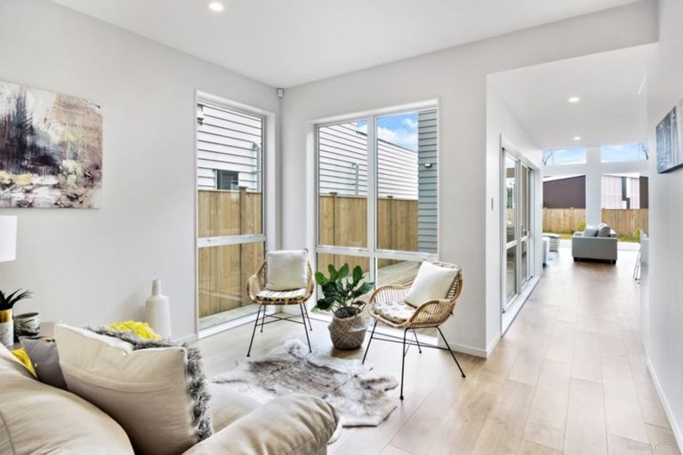 Photo of property in 47 Lockheed Street, Hobsonville, Auckland, 0618