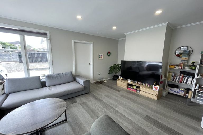 Photo of property in 538 Glenfield Road, Glenfield, Auckland, 0629