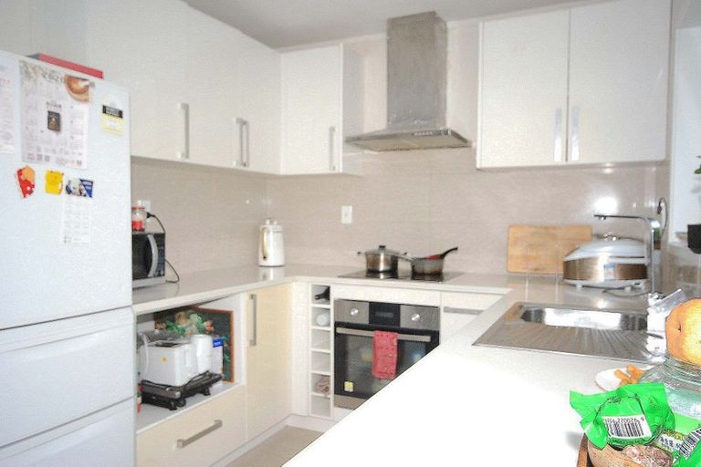 Photo of property in 2/28 Priestley Drive, Bucklands Beach, Auckland, 2014