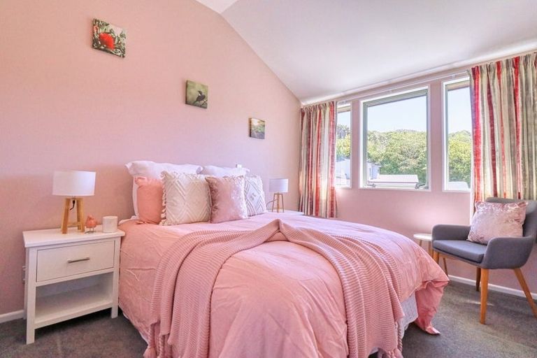 Photo of property in 28 Kawatiri Grove, Wainuiomata, Lower Hutt, 5014