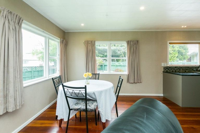 Photo of property in 25 Gebbie Road, Taradale, Napier, 4112