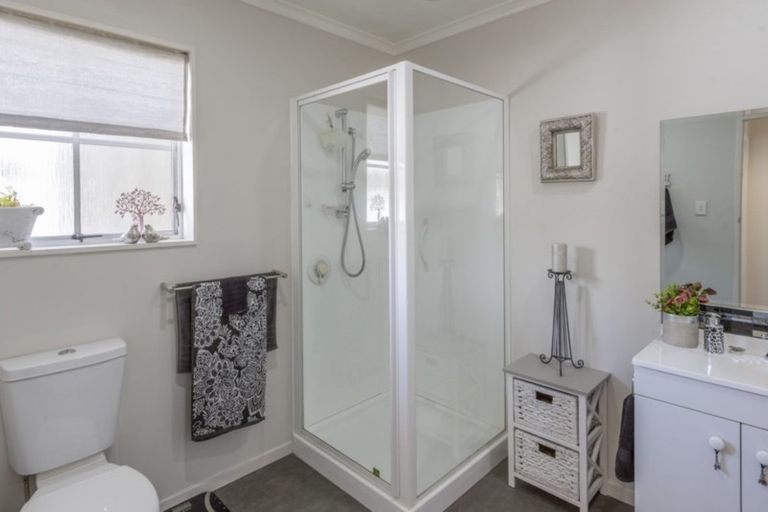 Photo of property in 30 Kent Street, Levin, 5510
