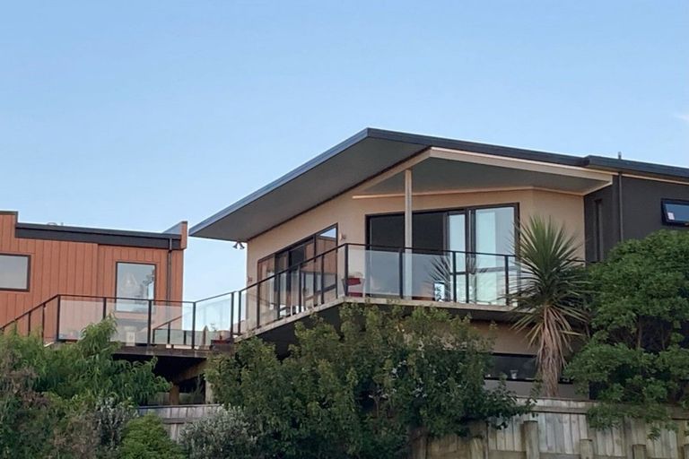 Photo of property in 14 Duncans Way, Otaki Beach, Otaki, 5512