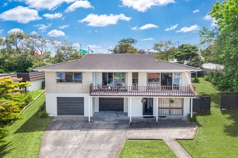 Photo of property in 59 Chelsea View Drive, Chatswood, Auckland, 0626