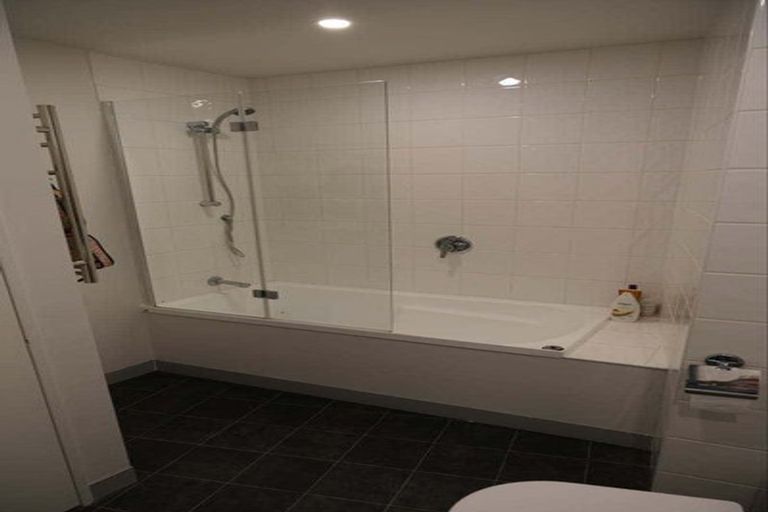 Photo of property in Gerondis Bldg Apartments, 302/60 Willis Street, Wellington Central, Wellington, 6011