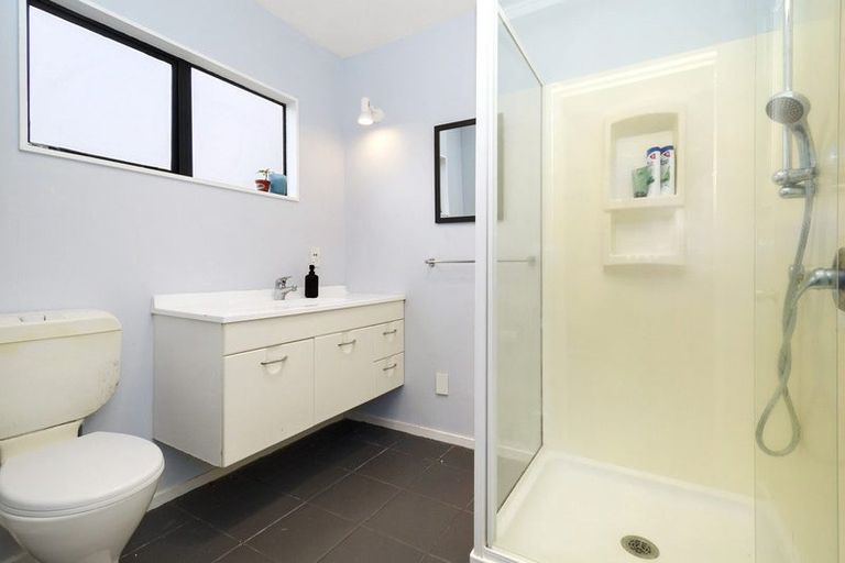 Photo of property in 6 Saunders Close, Whitby, Porirua, 5024