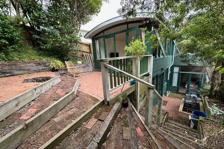 Photo of property in 117 Brougham Street, Mount Victoria, Wellington, 6011