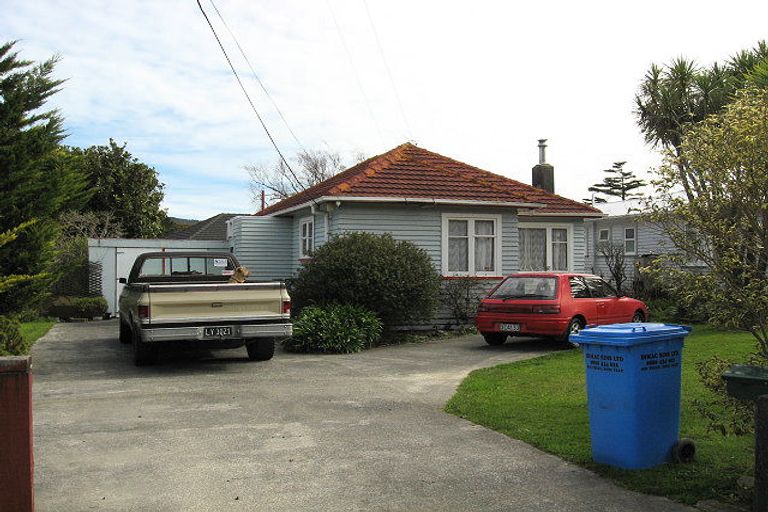 Photo of property in 9 Frederick Street, Wainuiomata, Lower Hutt, 5014