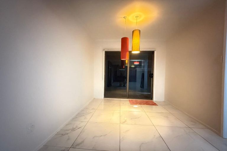 Photo of property in 1/15 Roseberry Avenue, Birkenhead, Auckland, 0626