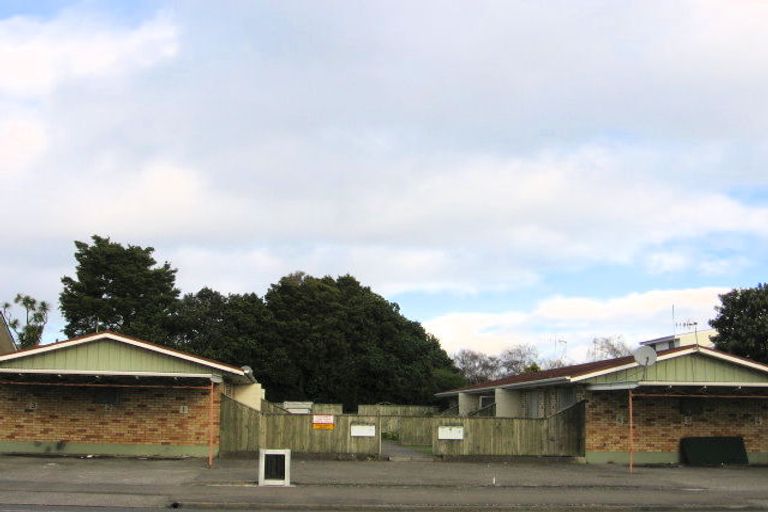 Photo of property in 120 Featherston Street, Palmerston North, 4410