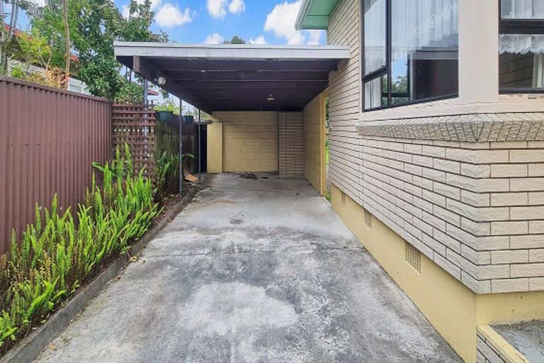 Photo of property in 2 Oaklea Avenue, Marton, 4710