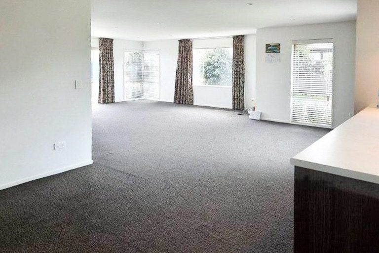 Photo of property in 7 Bamber Crescent, Halswell, Christchurch, 8025