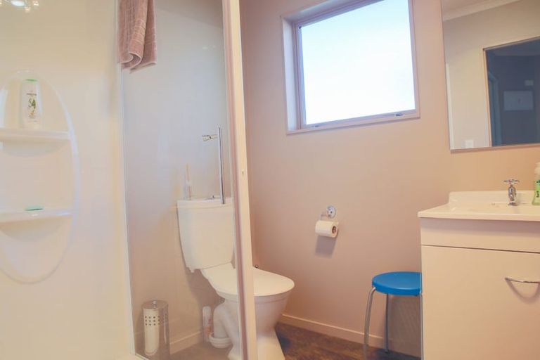Photo of property in 2 Burrows Street, Bluff, 9814