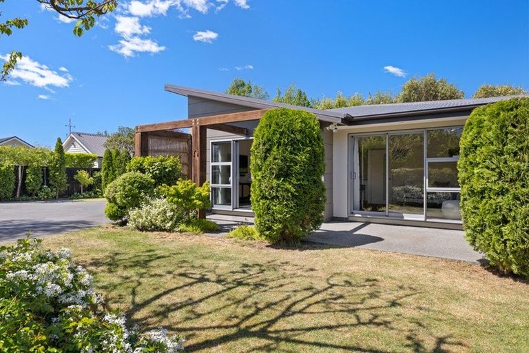 Photo of property in 14 Redwood Place, St Albans, Christchurch, 8052