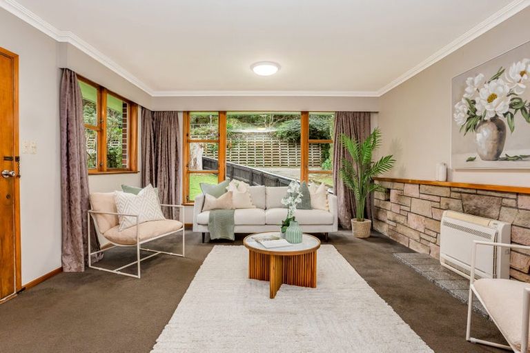 Photo of property in 296 Main Road, Tawa, Wellington, 5028