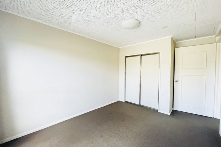 Photo of property in 72 Ridge Road, Howick, Auckland, 2014