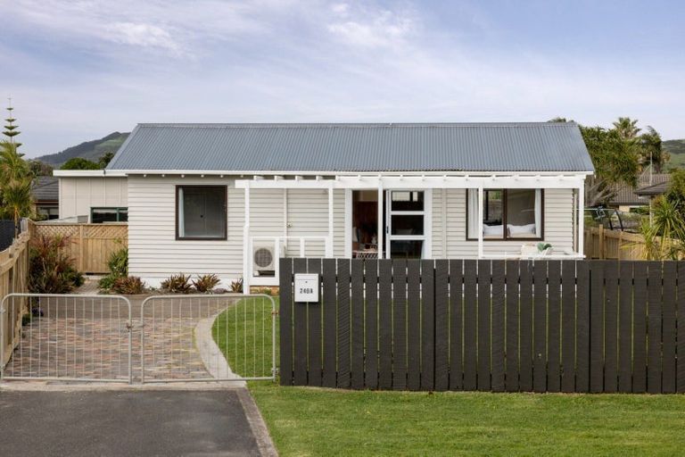 Photo of property in 240a Range Road, Papamoa Beach, Papamoa, 3118