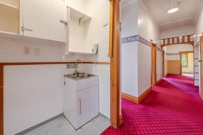 Photo of property in 103 Duchess Crescent, Mayfair, Hastings, 4122