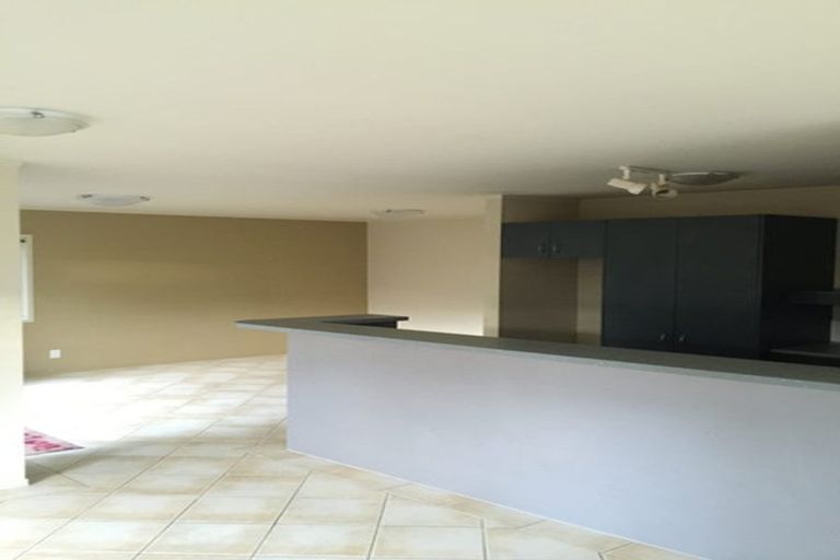 Photo of property in 12 Catrina Avenue, Birkenhead, Auckland, 0626