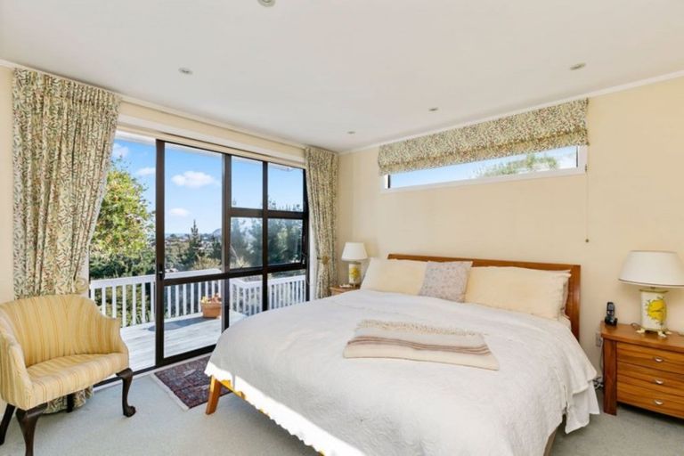 Photo of property in 54 Leeward Drive, Whitby, Porirua, 5024