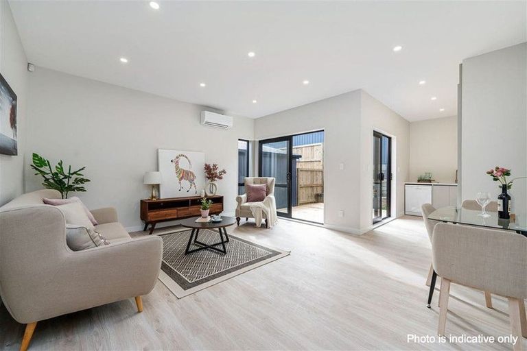 Photo of property in 5 Horokaka Street, Massey, Auckland, 0614