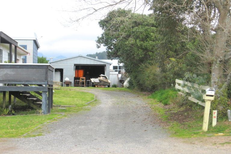 Photo of property in 115a Ocean Road, Whangamata, 3620