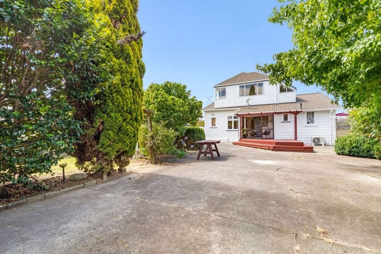 Photo of property in 11 Chelwood Street, Takaro, Palmerston North, 4412