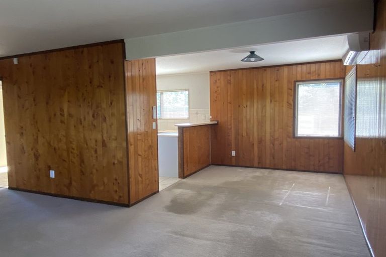 Photo of property in 48 De Quincey Terrace, Highland Park, Auckland, 2010