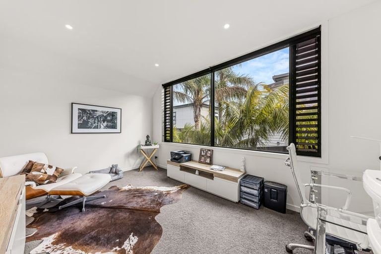 Photo of property in 131a Beach Road, Castor Bay, Auckland, 0620