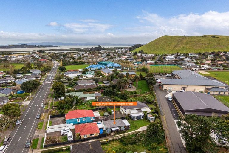 Photo of property in 2/23 Miller Road, Mangere Bridge, Auckland, 2022