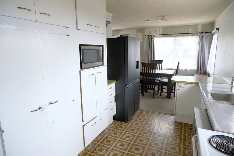 Photo of property in 14 Anna Place, Hilltop, Taupo, 3330