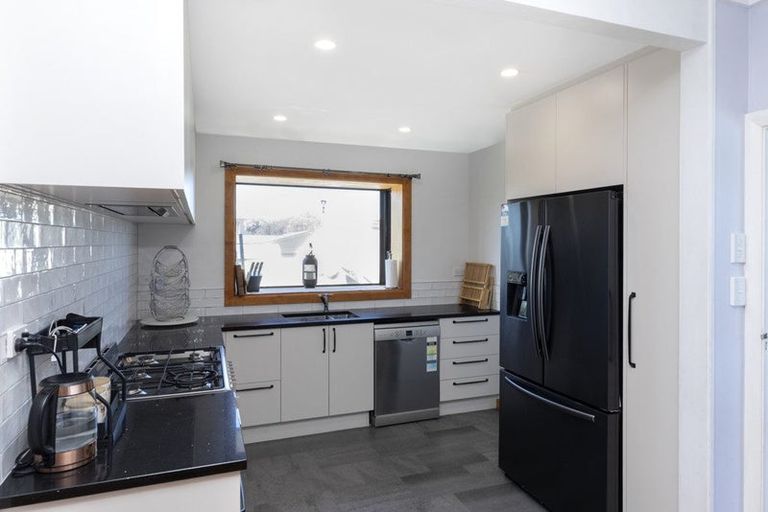 Photo of property in 18 Voss Street, Shirley, Christchurch, 8013