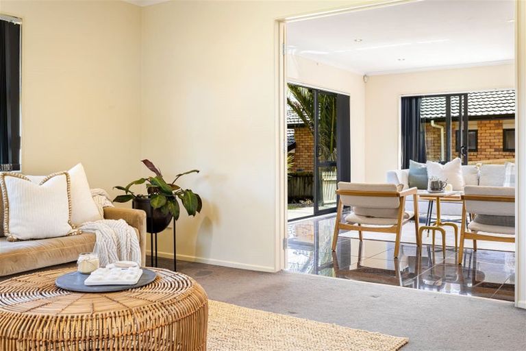 Photo of property in 59a Hewlett Road, Massey, Auckland, 0614