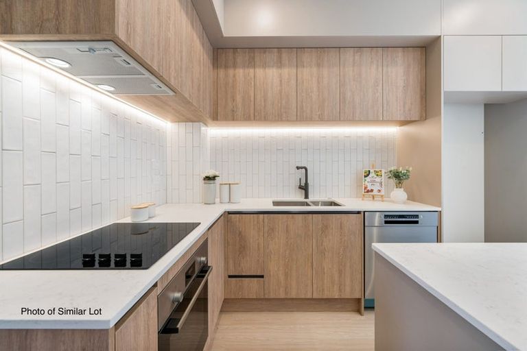 Photo of property in 6c Law Street, Torbay, Auckland, 0630
