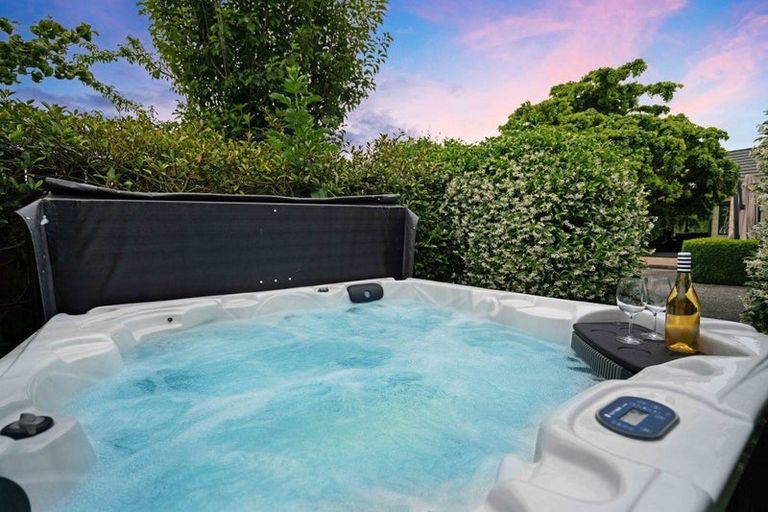 Photo of property in 8 Devine Drive, Rolleston, Christchurch, 7678