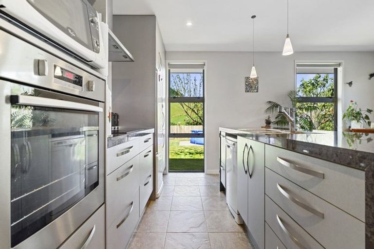 Photo of property in 228 Ballintoy Park Drive, Welcome Bay, Tauranga, 3175